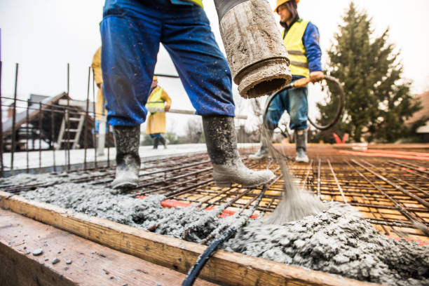 Best Local Concrete Companies  in Lake Hallie, WI